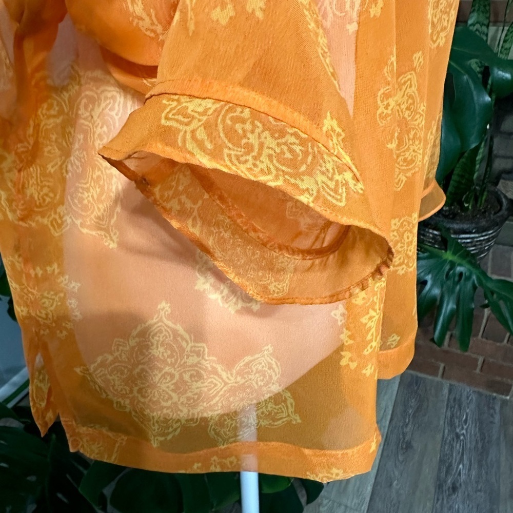 j. h. Collectibles beautiful sheer button front top excellent condition. - Picture 2 of 7